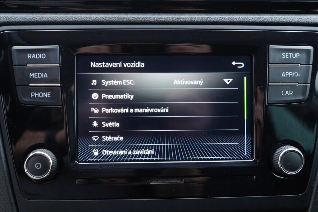 OV190V09730_31.webp_RAPID Style 1.0 TSI 70 kW automat