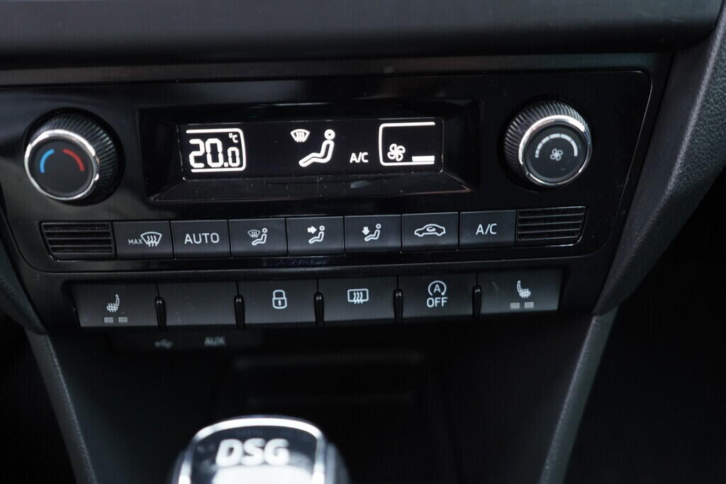 OV190V09730_33.webp_RAPID Style 1.0 TSI 70 kW automat