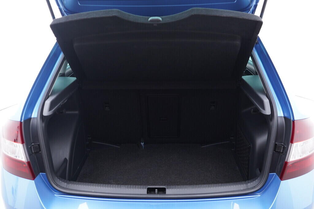 OV190V09730_37.webp_RAPID Style 1.0 TSI 70 kW automat