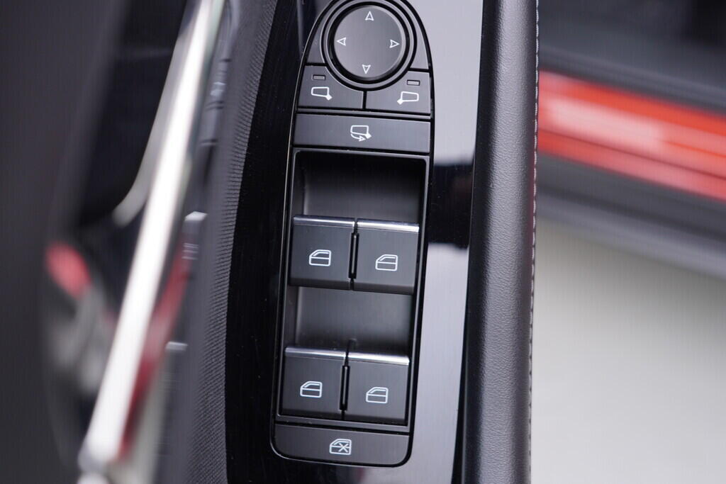 OV190V09732_20.webp_CX-30  2.0  110 kW automat