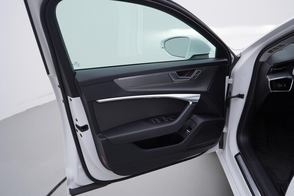 OV190V09733_19.webp_A6 AVANT  3.0 TDI 170 kW automat, DPH