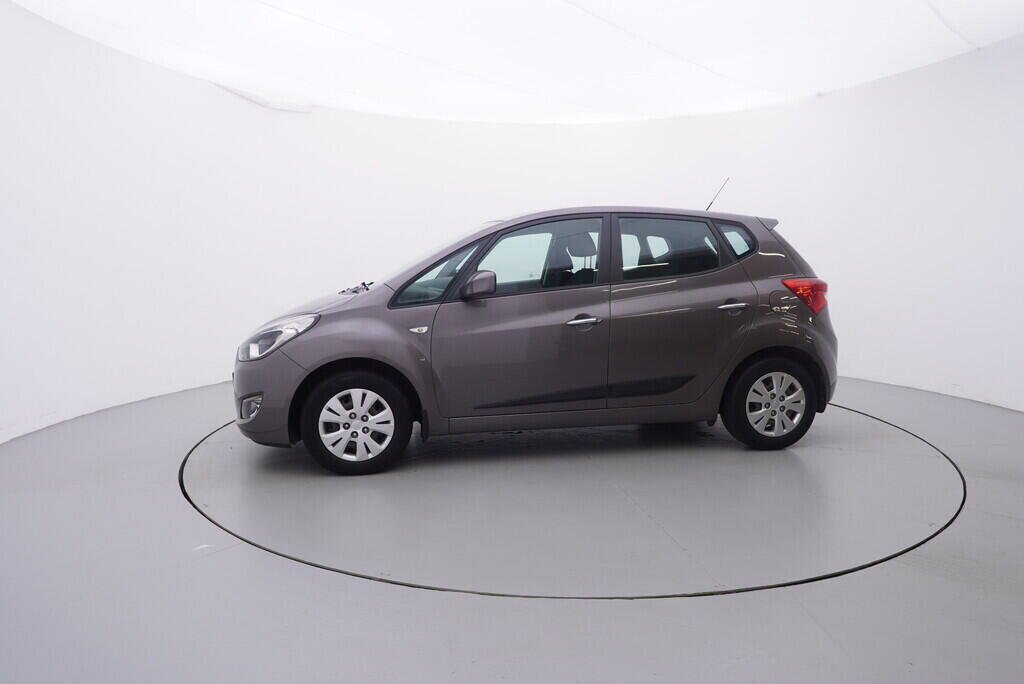 OV190V09734_11.webp_IX20  1.4  66 kW manuál