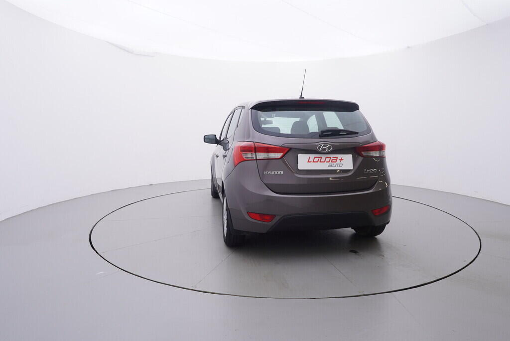 OV190V09734_13.webp_IX20  1.4  66 kW manuál