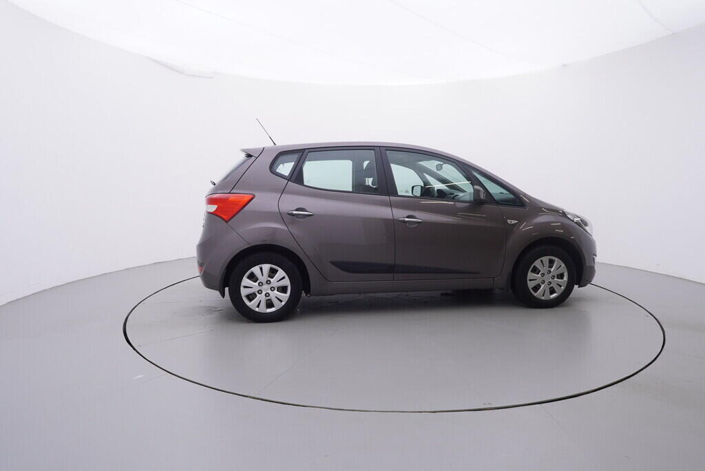 OV190V09734_15.webp_IX20  1.4  66 kW manuál