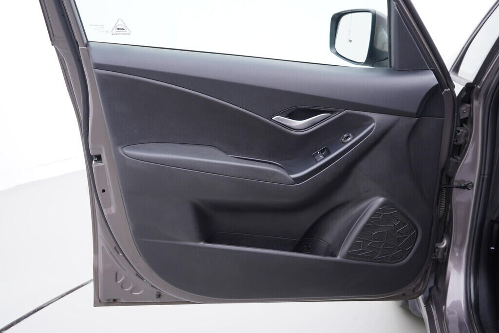 OV190V09734_19.webp_IX20  1.4  66 kW manuál