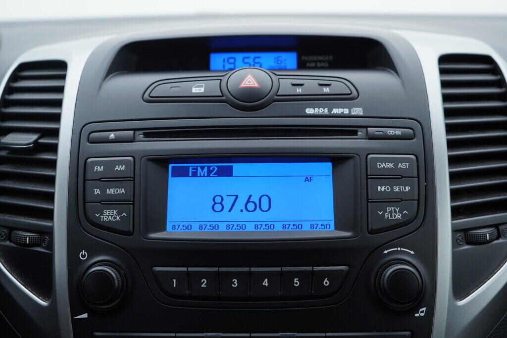 OV190V09734_27.webp_IX20  1.4  66 kW manuál