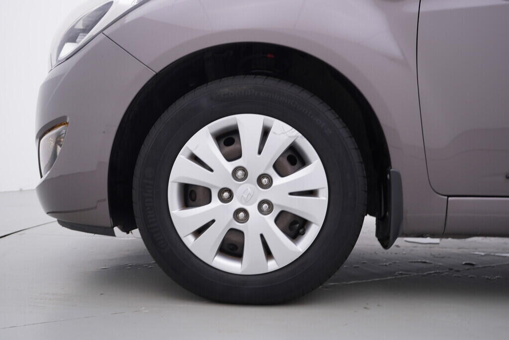 OV190V09734_34.webp_IX20  1.4  66 kW manuál