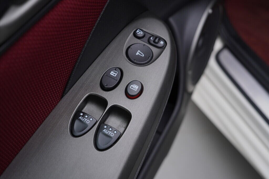 OV190V09735_20.webp_CIVIC TYPE-R 2.0  148 kW manuál