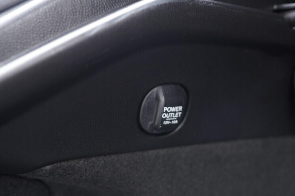 OV190V09735_33.webp_CIVIC TYPE-R 2.0  148 kW manuál