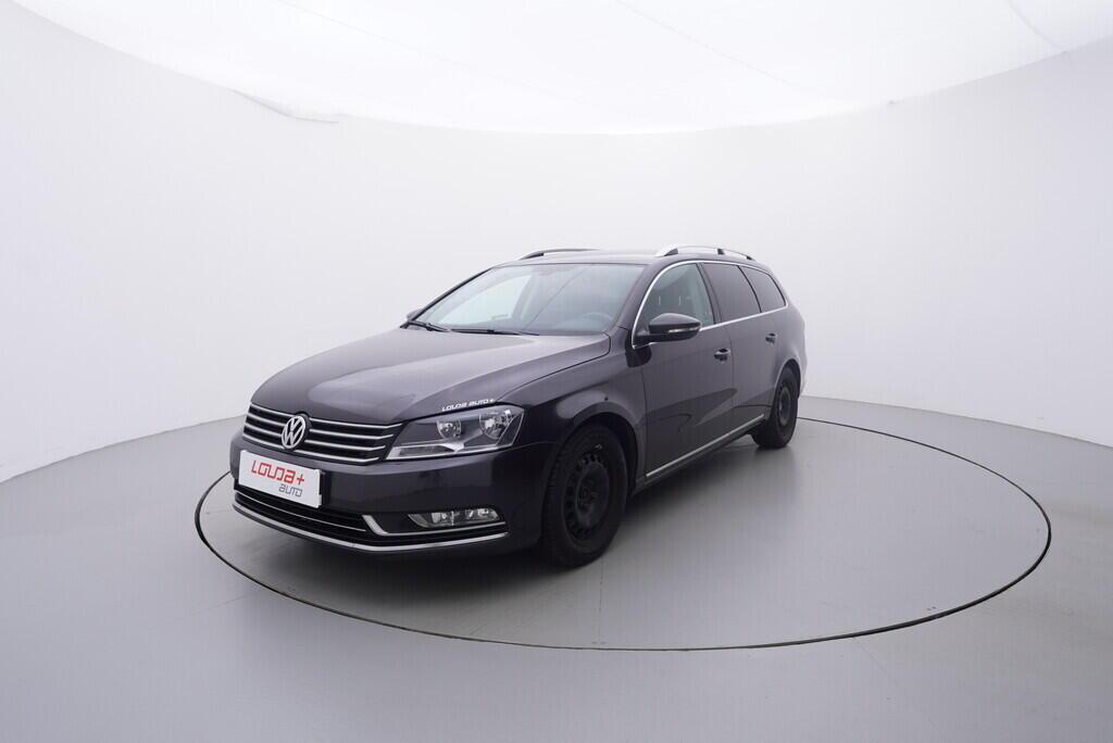 OV190V09739_10.webp_PASSAT variant bluemotion 2.0 TDI 103 kW manuál