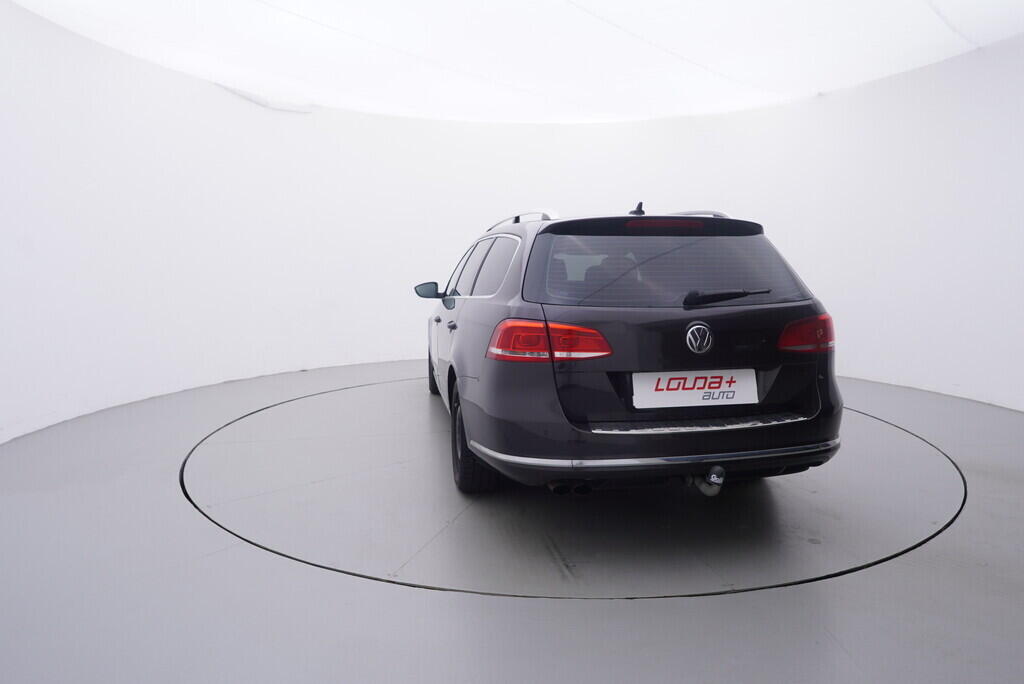 OV190V09739_13.webp_PASSAT variant bluemotion 2.0 TDI 103 kW manuál