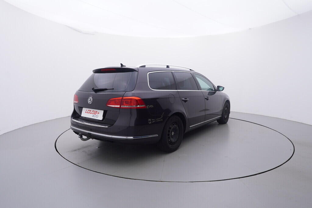 OV190V09739_14.webp_PASSAT variant bluemotion 2.0 TDI 103 kW manuál