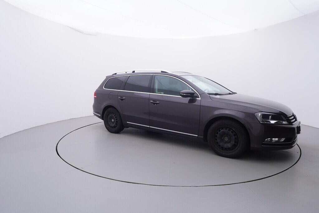 OV190V09739_16.webp_PASSAT variant bluemotion 2.0 TDI 103 kW manuál