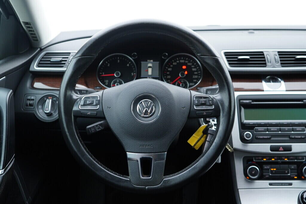 OV190V09739_28.webp_PASSAT variant bluemotion 2.0 TDI 103 kW manuál