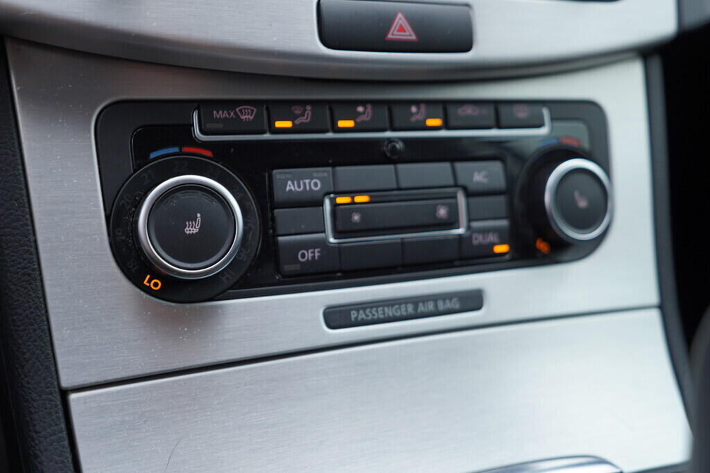 OV190V09739_32.webp_PASSAT variant bluemotion 2.0 TDI 103 kW manuál