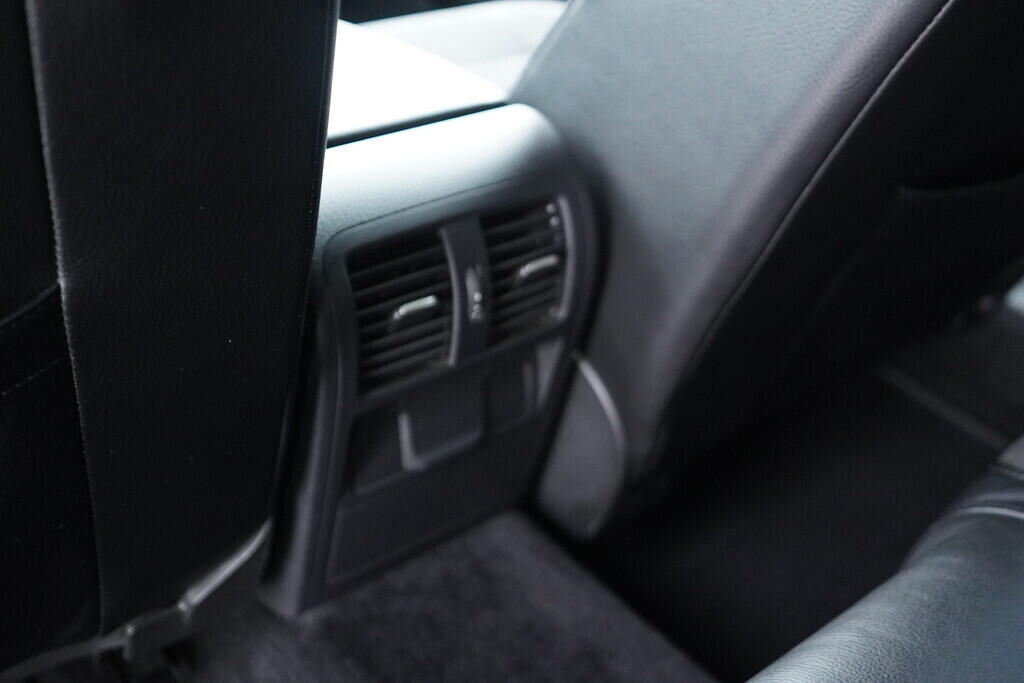 OV190V09739_35.webp_PASSAT variant bluemotion 2.0 TDI 103 kW manuál