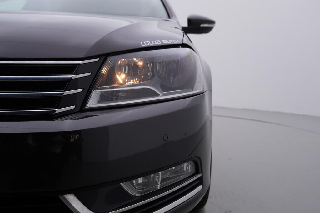 OV190V09739_42.webp_PASSAT variant bluemotion 2.0 TDI 103 kW manuál