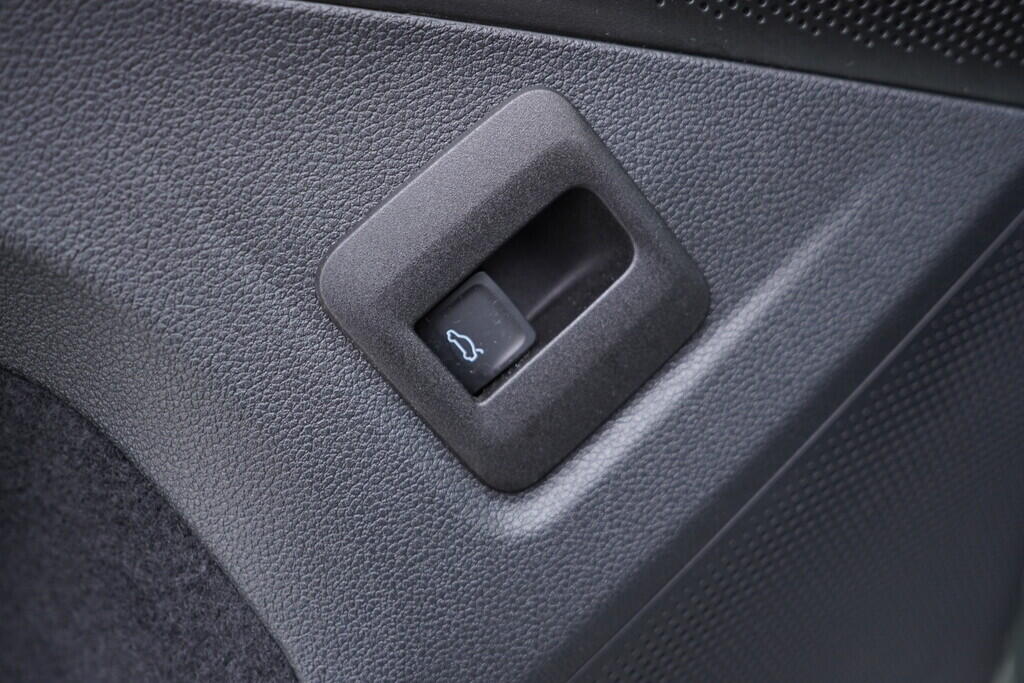 OV190V09740_21.webp_TIGUAN Life 1.5 TSI 96 kW automat, DPH