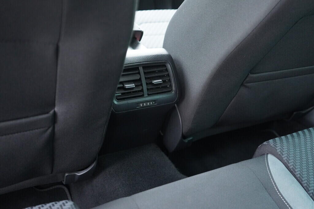 OV190V09741_35.webp_GOLF Sport 1.4 TSI 110 kW automat