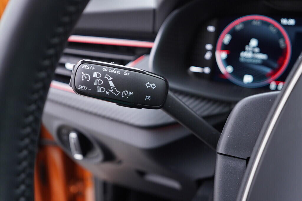 OV190V09743_23.webp_KAMIQ Monte Carlo 1.0 TSI 85 kW automat, DPH