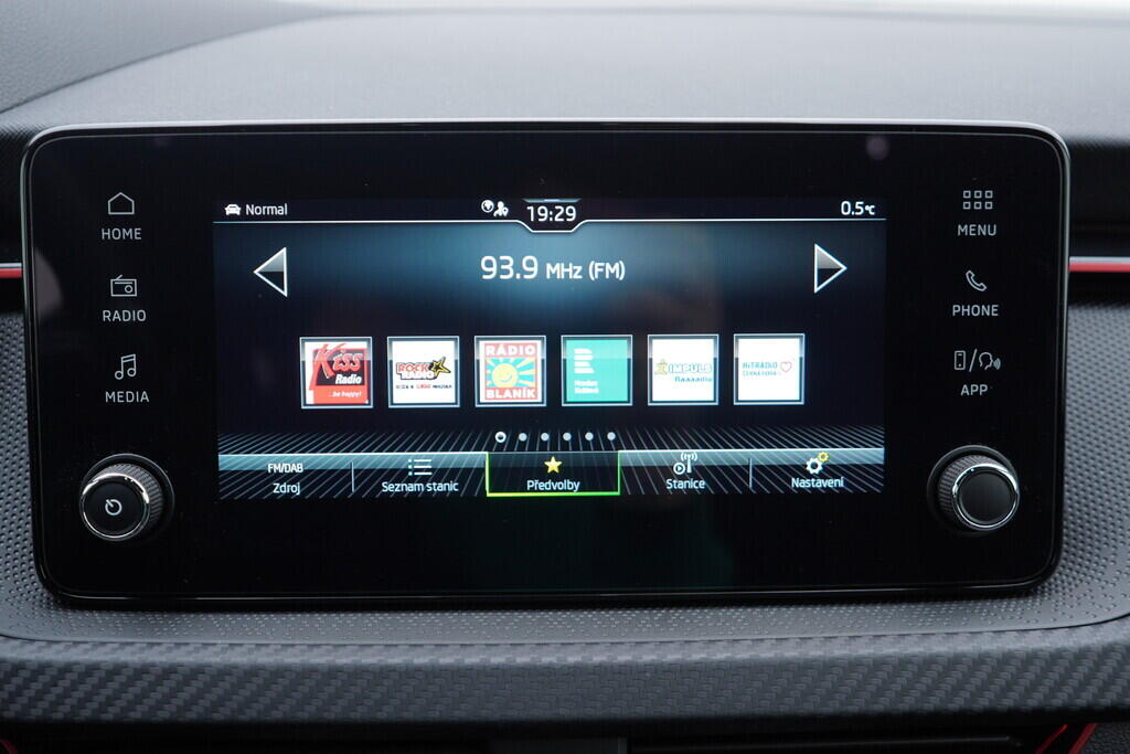 OV190V09743_30.webp_KAMIQ Monte Carlo 1.0 TSI 85 kW automat, DPH