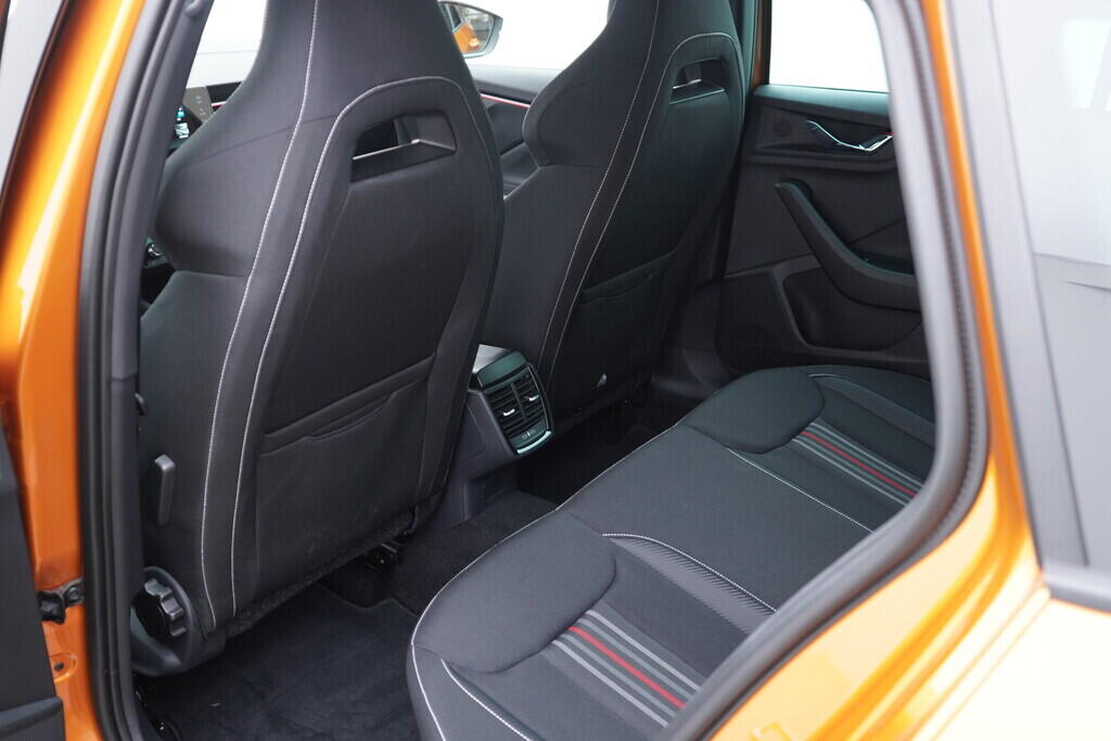 OV190V09743_33.webp_KAMIQ Monte Carlo 1.0 TSI 85 kW automat, DPH