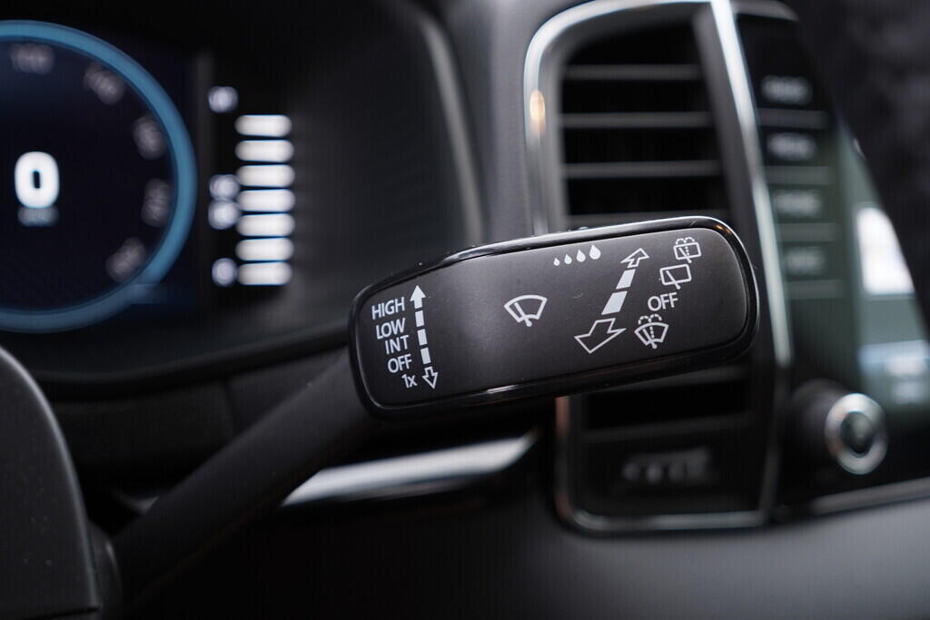 OV190V09746_25.webp_KAROQ Selection 1.5 TSI 110 kW automat, DPH