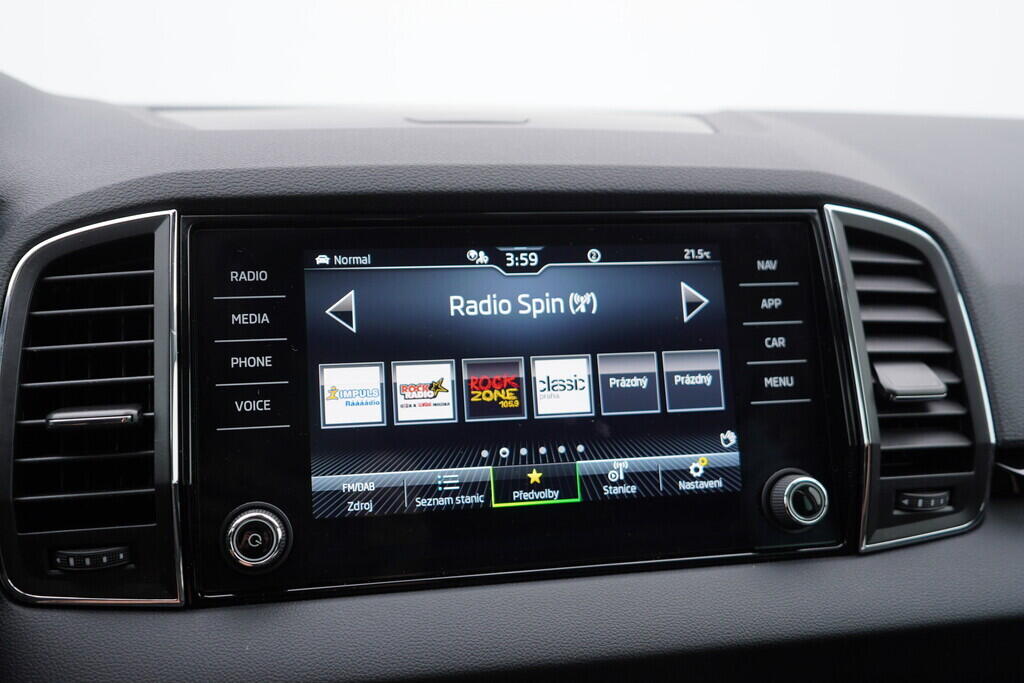 OV190V09748_29.webp_KAROQ Selection 1.5 TSI 110 kW automat, DPH