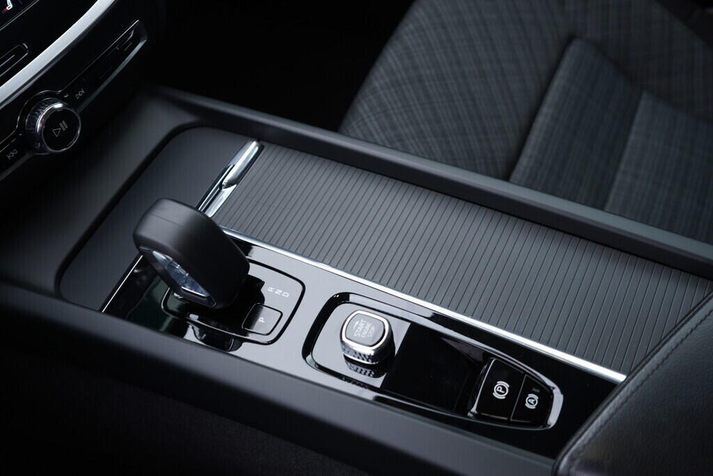 OV190V09752_32.webp_V60 CORE 2.0 B420T4 120 kW automat, DPH