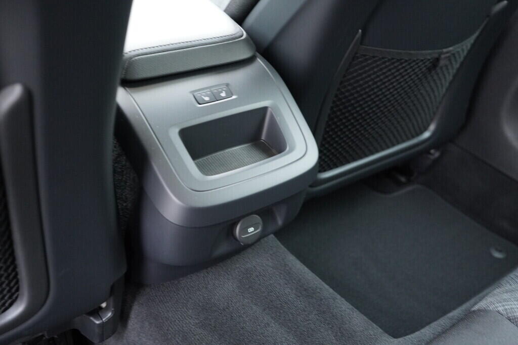 OV190V09752_34.webp_V60 CORE 2.0 B420T4 120 kW automat, DPH