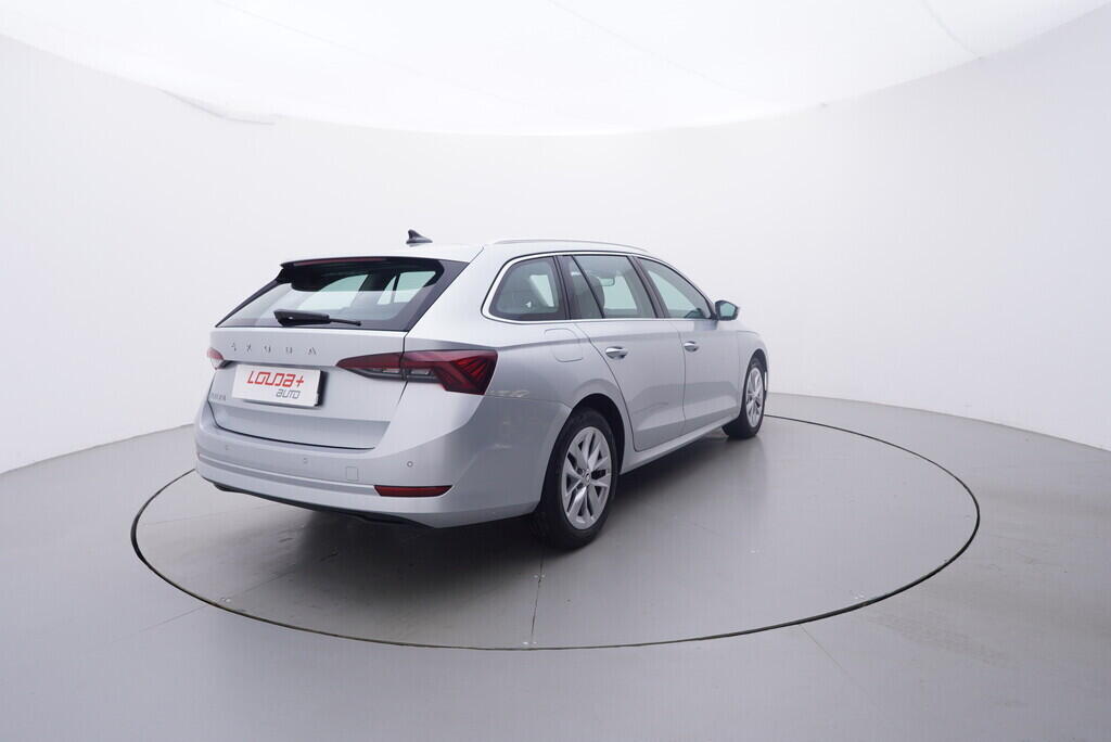 OV190V09753_14.webp_OCTAVIA Style 1.5 TSI 110 kW manuál, DPH