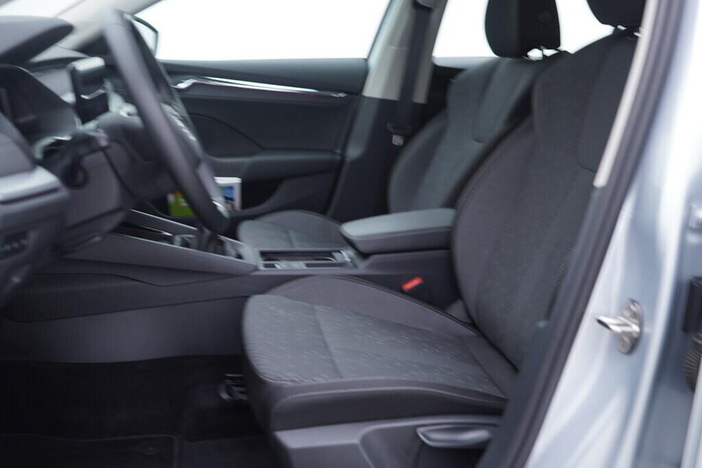 OV190V09753_22.webp_OCTAVIA Style 1.5 TSI 110 kW manuál, DPH