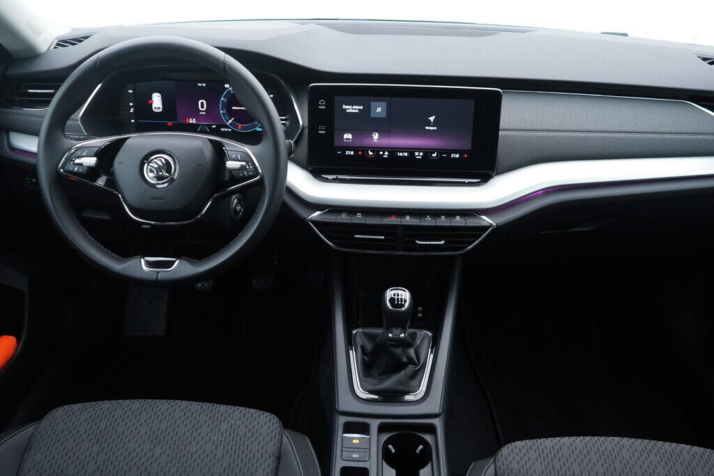 OV190V09753_25.webp_OCTAVIA Style 1.5 TSI 110 kW manuál, DPH