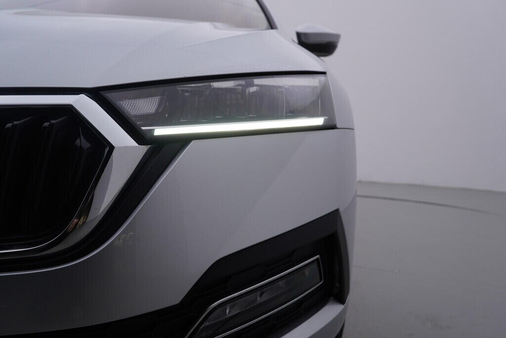 OV190V09753_41.webp_OCTAVIA Style 1.5 TSI 110 kW manuál, DPH