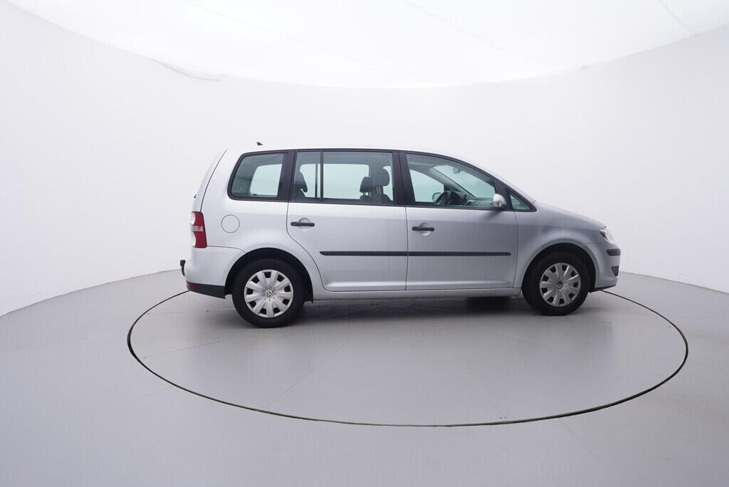 OV190V09755_15.webp_TOURAN  1.9 TDI 77 kW manuál