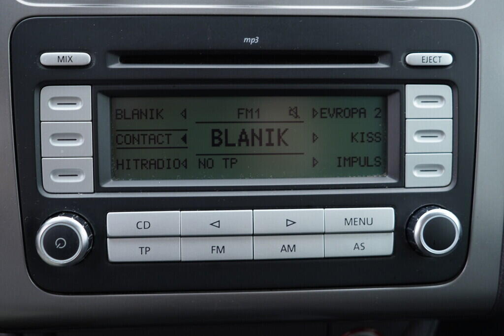 OV190V09755_27.webp_TOURAN  1.9 TDI 77 kW manuál