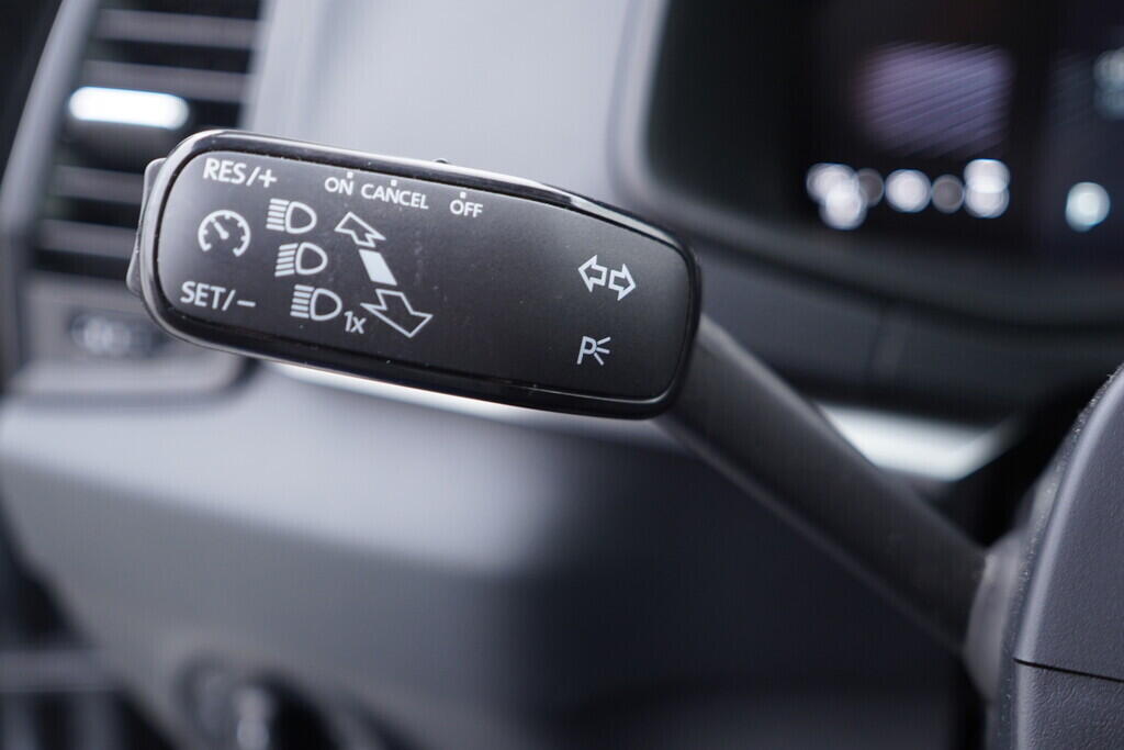 OV190V09756_23.webp_KAROQ Selection 1.5 TSI 110 kW automat, DPH