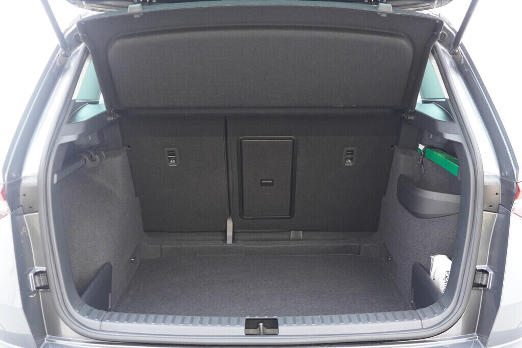 OV190V09756_37.webp_KAROQ Selection 1.5 TSI 110 kW automat, DPH