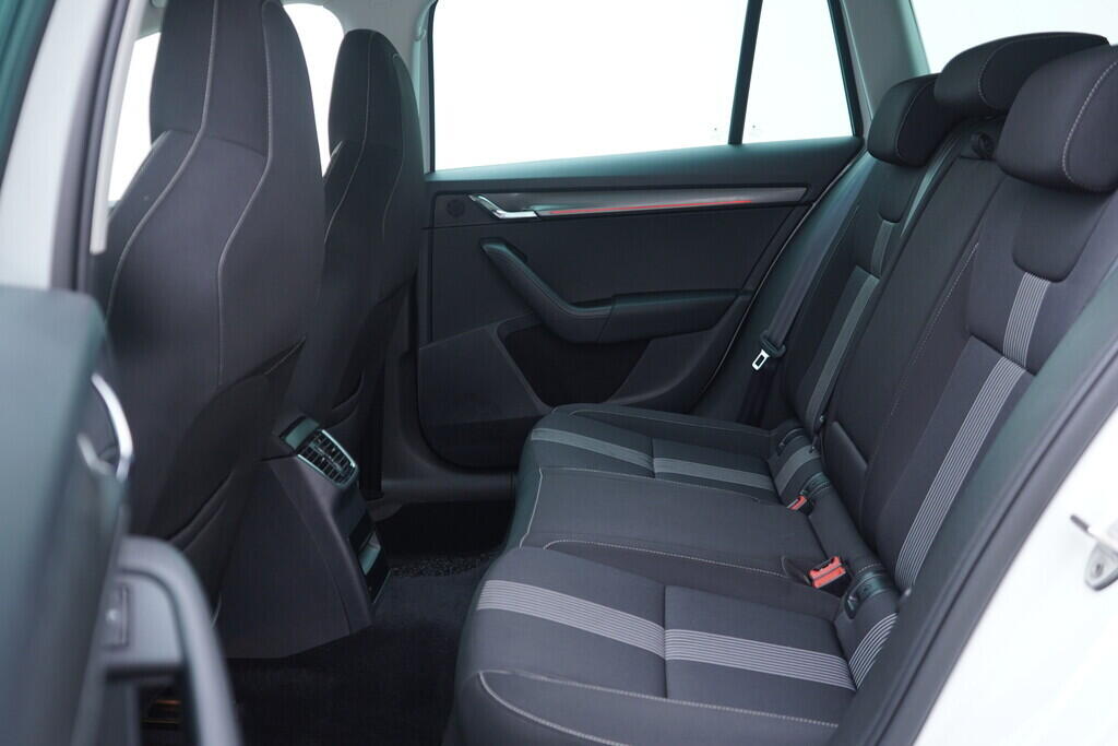 OV190V09757_37.webp_OCTAVIA Style 2.0 TDI 110 kW automat