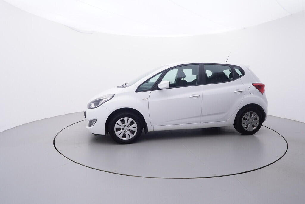 OV190V09758_11.webp_IX20  1.6  91 kW manuál