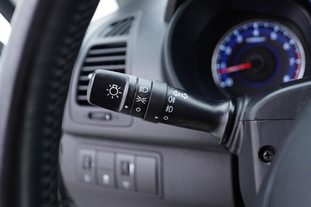 OV190V09758_23.webp_IX20  1.6  91 kW manuál