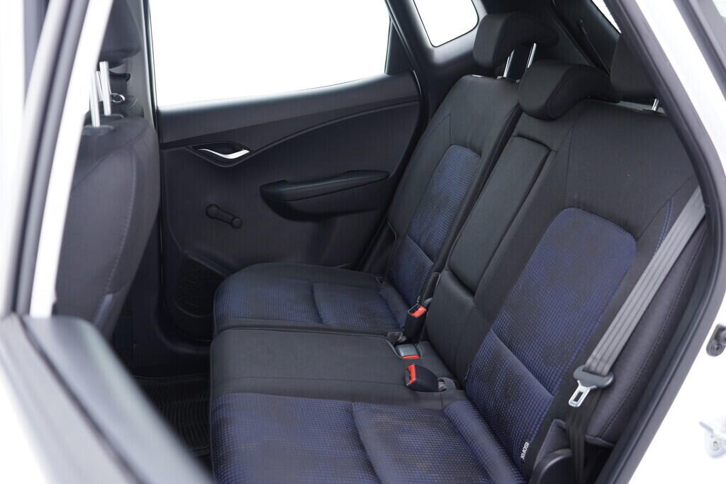 OV190V09758_33.webp_IX20  1.6  91 kW manuál