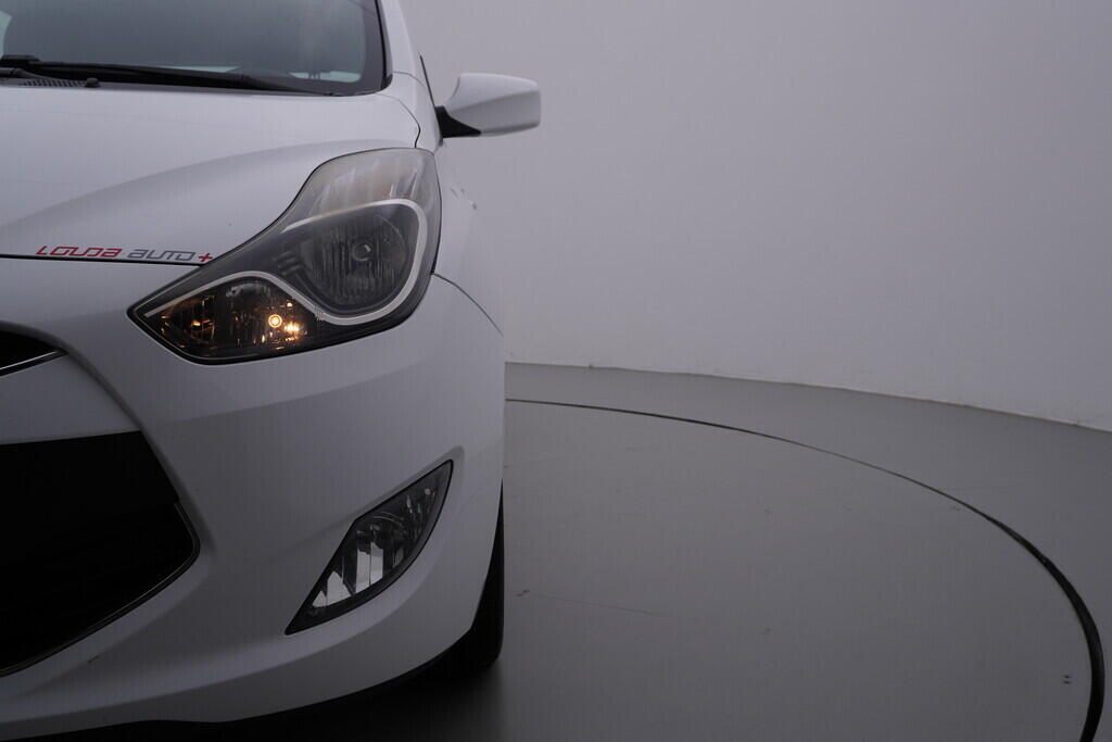 OV190V09758_36.webp_IX20  1.6  91 kW manuál