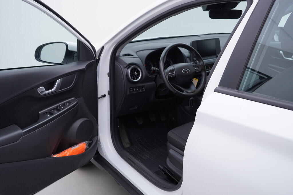 OV190V09759_18.webp_KONA Comfort 1.0 TGDI 88 kW manuál