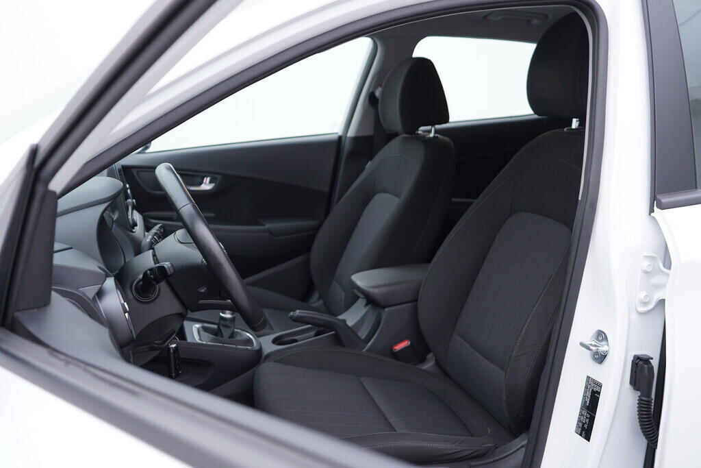 OV190V09759_22.webp_KONA Comfort 1.0 TGDI 88 kW manuál