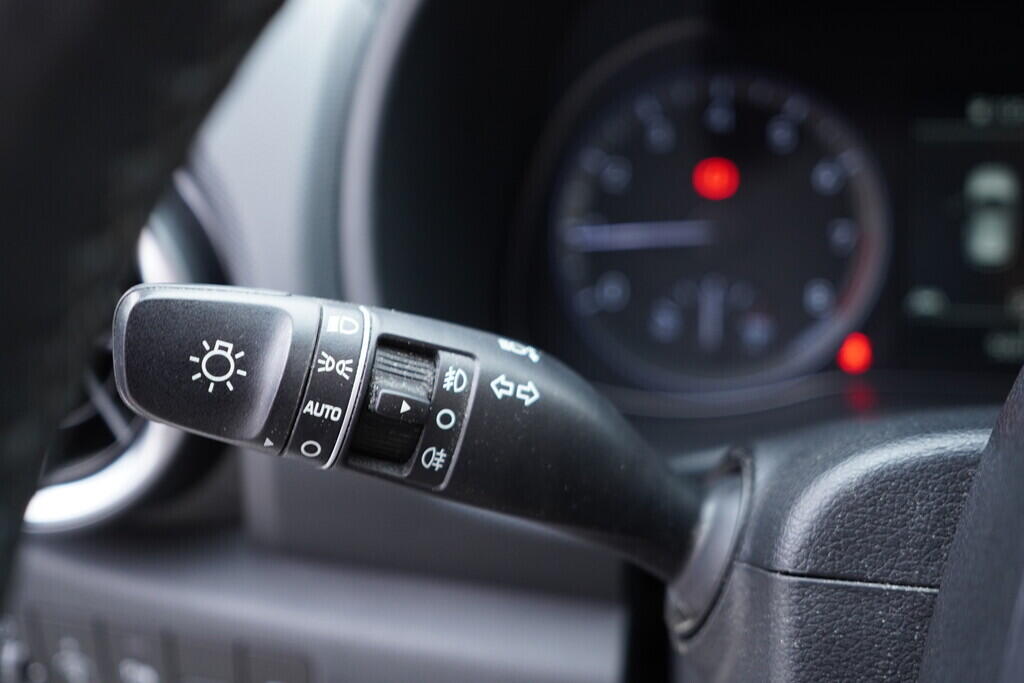 OV190V09759_23.webp_KONA Comfort 1.0 TGDI 88 kW manuál