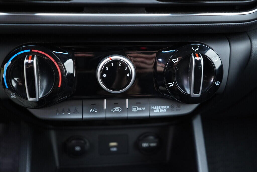 OV190V09759_31.webp_KONA Comfort 1.0 TGDI 88 kW manuál