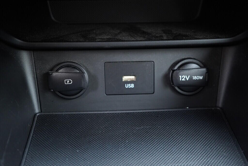 OV190V09759_32.webp_KONA Comfort 1.0 TGDI 88 kW manuál