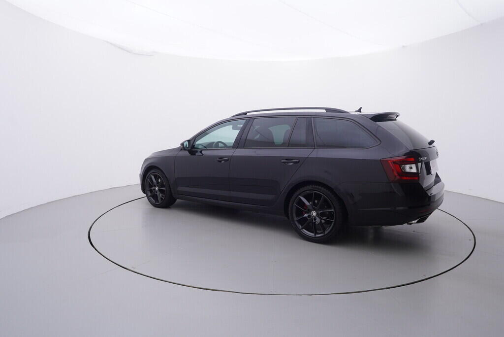 OV190V09761_12.webp_OCTAVIA RS 2.0 CUN 621173 135 kW automat, DPH