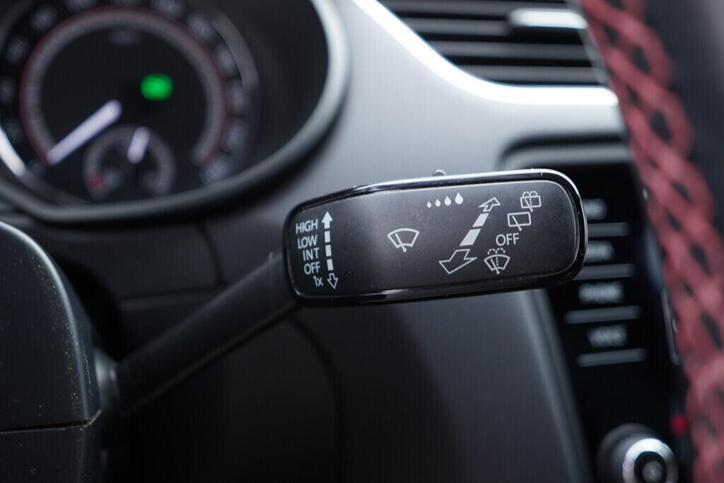 OV190V09761_26.webp_OCTAVIA RS 2.0 CUN 621173 135 kW automat, DPH